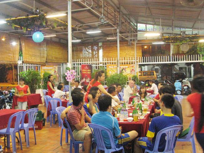 Chiều Chiều Quán là một địa điểm ăn uống đông khách tại Vũng Tàu