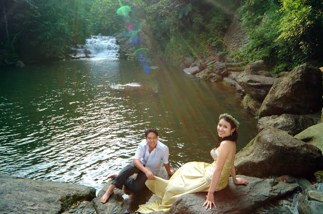 Bức ảnh cưới tuyệt đẹp bên bờ suối Tiên