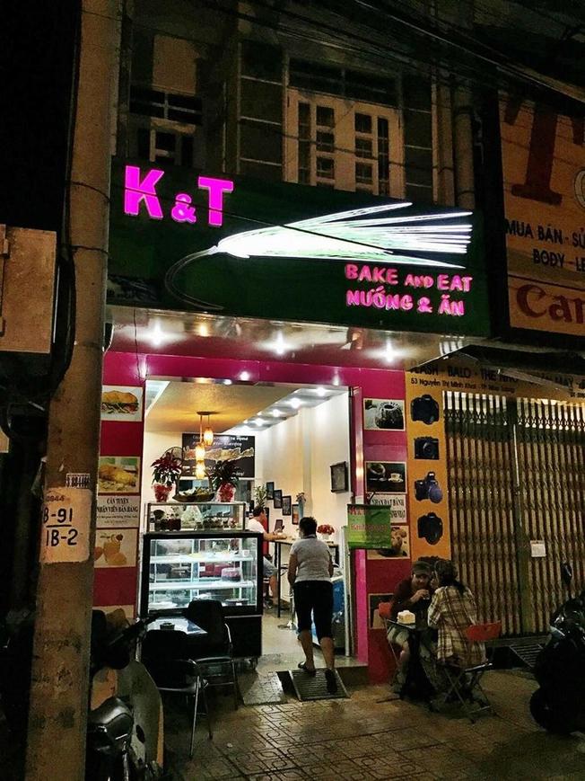 Quán bánh K & T mang đậm phong cách Hy Lạp