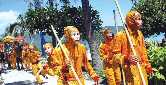 Lễ hội trên đảo Khỉ nha trang