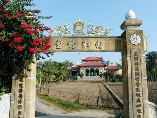 Lăng Bà Hội danh thắng Nha Trang nổi tiếng ở xứ Ninh