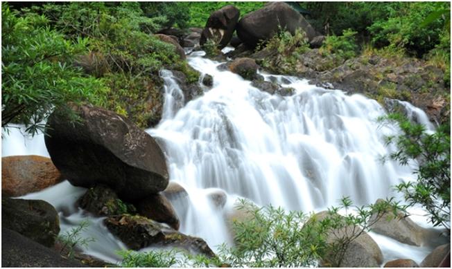 Thuy Tien Waterfall splashes white foam