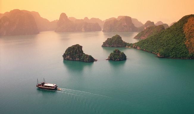 Trời nước bao la