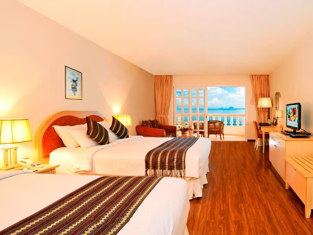 Bao trọn view <span class='marker'>với</span> top 10 khách sạn Nha Trang <span class='marker'>gần</span> biển nhất